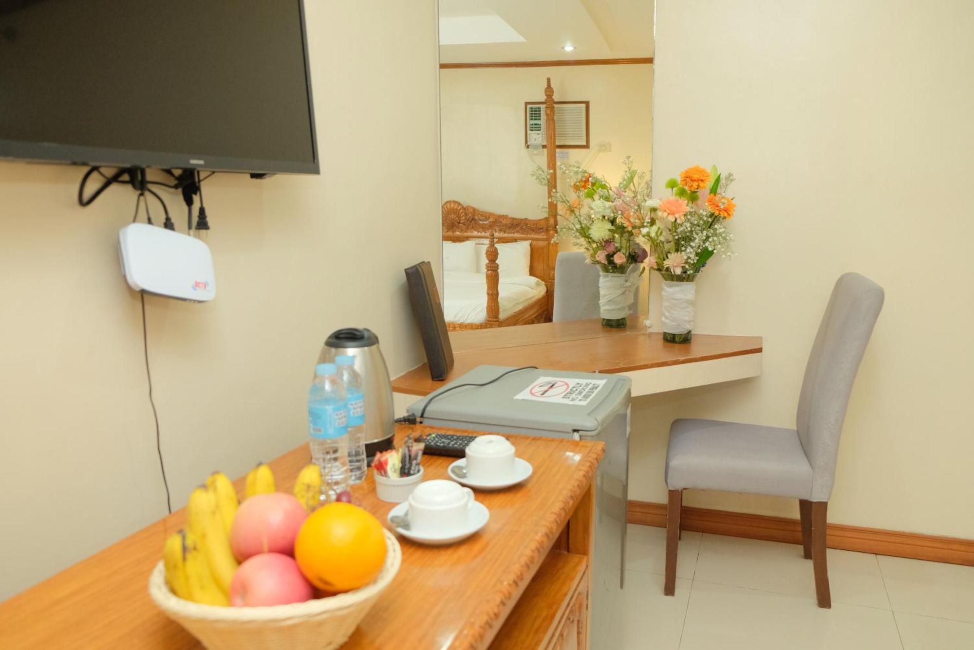 Villa Isabel Hotel Sorsogon Экстерьер фото