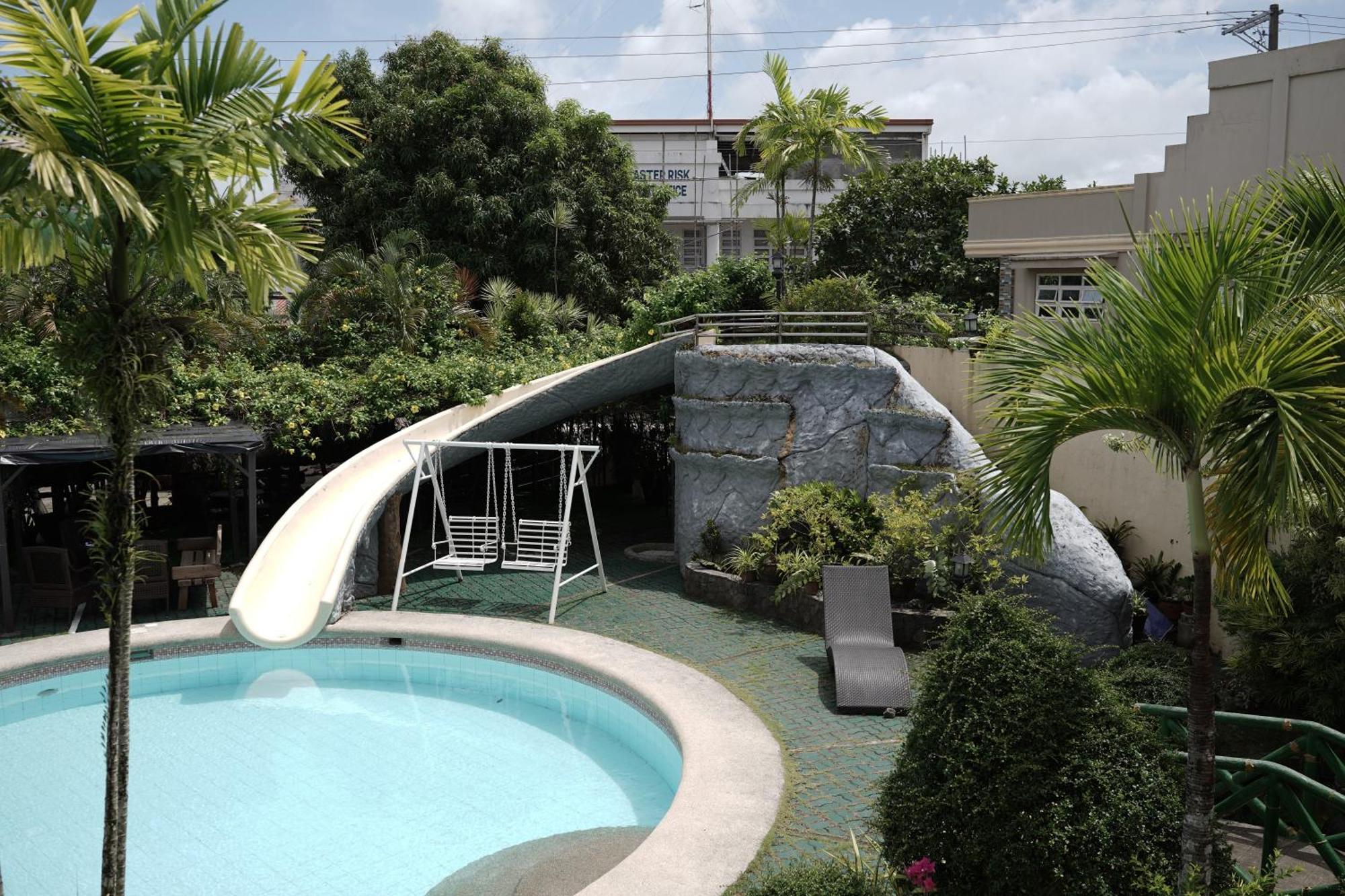 Villa Isabel Hotel Sorsogon Экстерьер фото